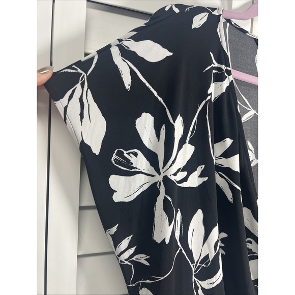 Maggy London Floral Short Sleeve V-Neck Tie Waist Wrap Dress 16W Black & White - Picture 5 of 10